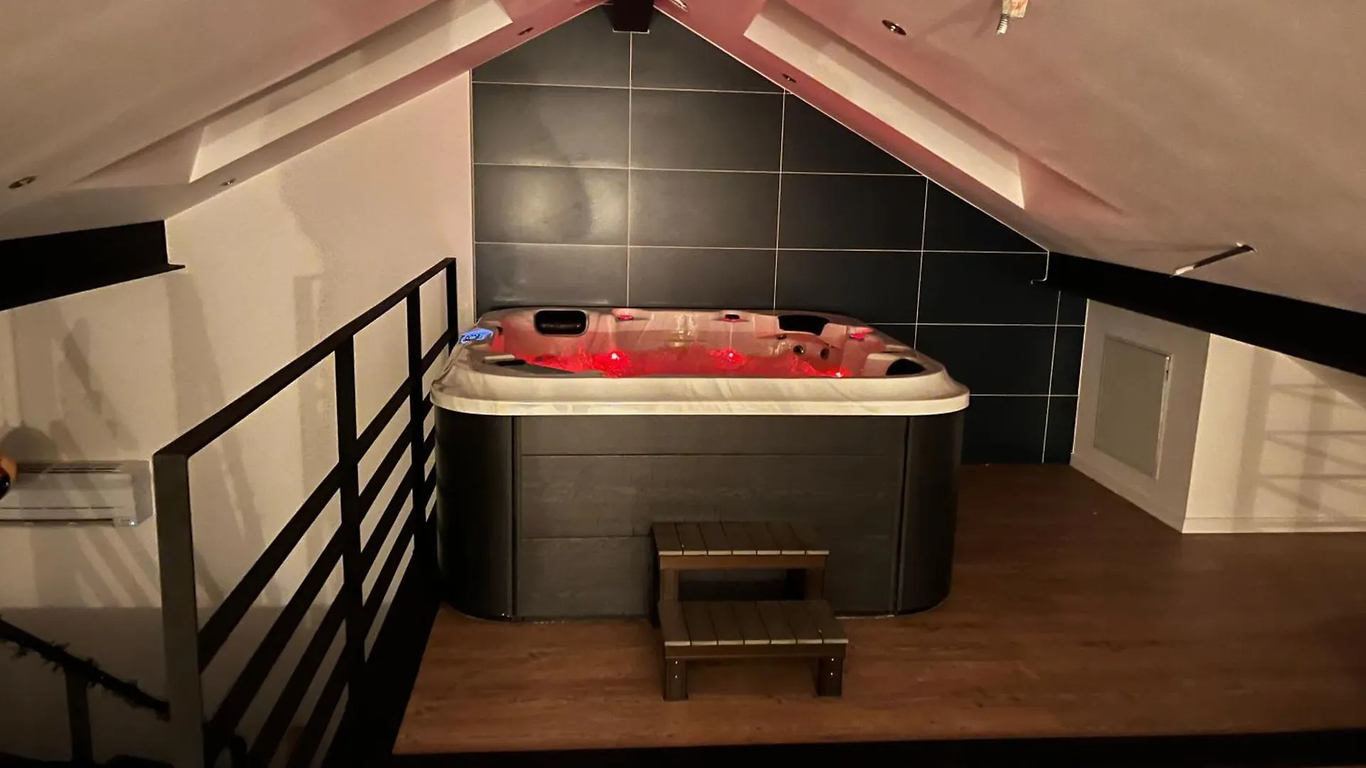 Apartment Appartement Avec Jacuzzi 5 Places Le Bourgeat