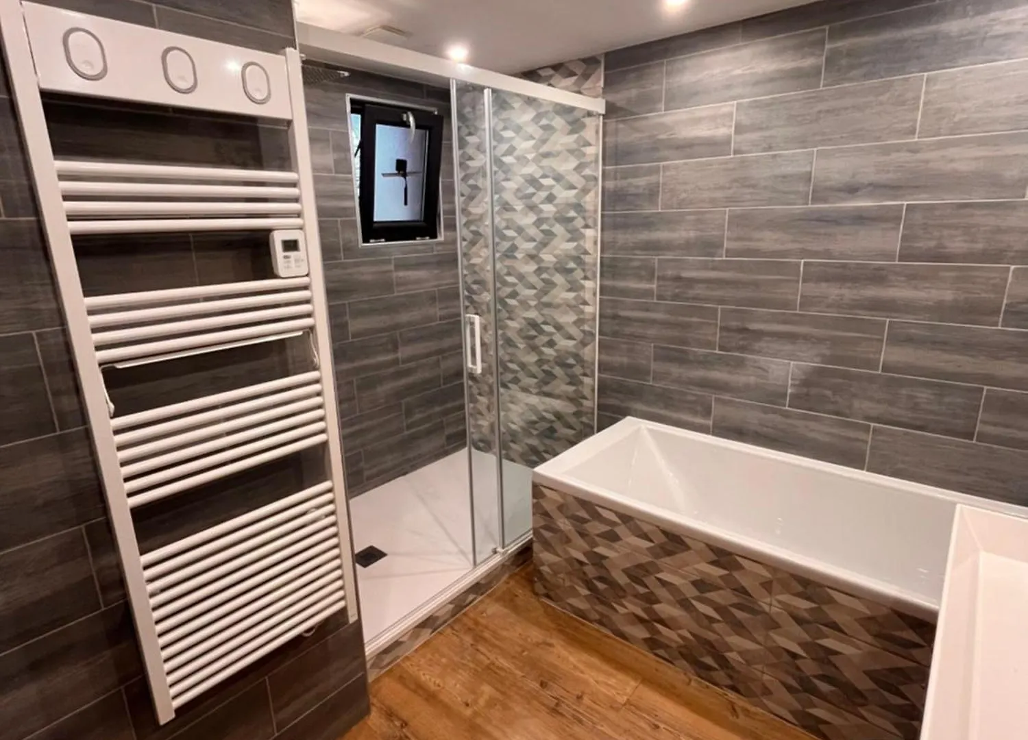 Appartement Avec Jacuzzi 5 Places Le Bourgeat